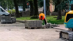 Улицу Красную благоустраивают в Новопавловске 