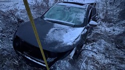 Москвичка на иномарке съехала в кювет в Кировском округе