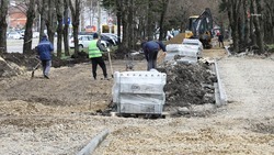 Детскую площадку в хуторе на Ставрополье строят по губернаторской программе 