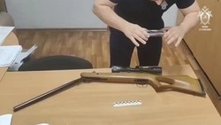 58-летний житель Кировского округа из пневмата выстрелил в ребёнка