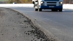Участок дороги длиной более 16 км дорог обновят в Кировском округе