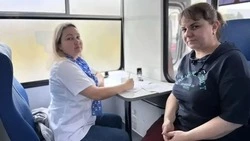 В Новоалександровском округе медики обследовали 62 работника предприятия