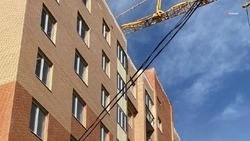В Новопавловске на 80% завершено строительство многоэтажки для переселенцев из аварийного жилья 