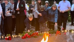 Акция «Свеча памяти» прошла в Кировском округе