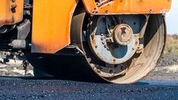 На Ставрополье уложили новое дорожное полотно на мосту через реку Грязнушка