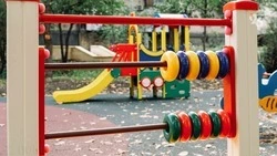 Детскую площадку в хуторе на Ставрополье строят по губернаторской программе 