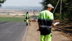 Более 340 км местных дорог на Ставрополье приведут в порядок к концу года