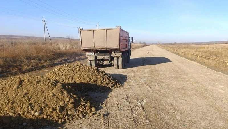 Подъездную дорогу к ставропольскому хутору обустроят благодаря господдержке
