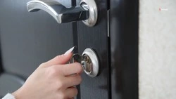 Ещё 55 семей Кировского округа получили жилищные сертификаты