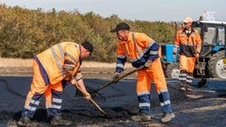 На Ставрополье продолжается ремонт дороги в районе горы Малое седло
