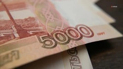 В Кировском округе мужчина оплатил продукты купюрой «банка приколов»
