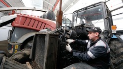 Более 6 тысяч тракторов подготовят к весенней посевной на Ставрополье 